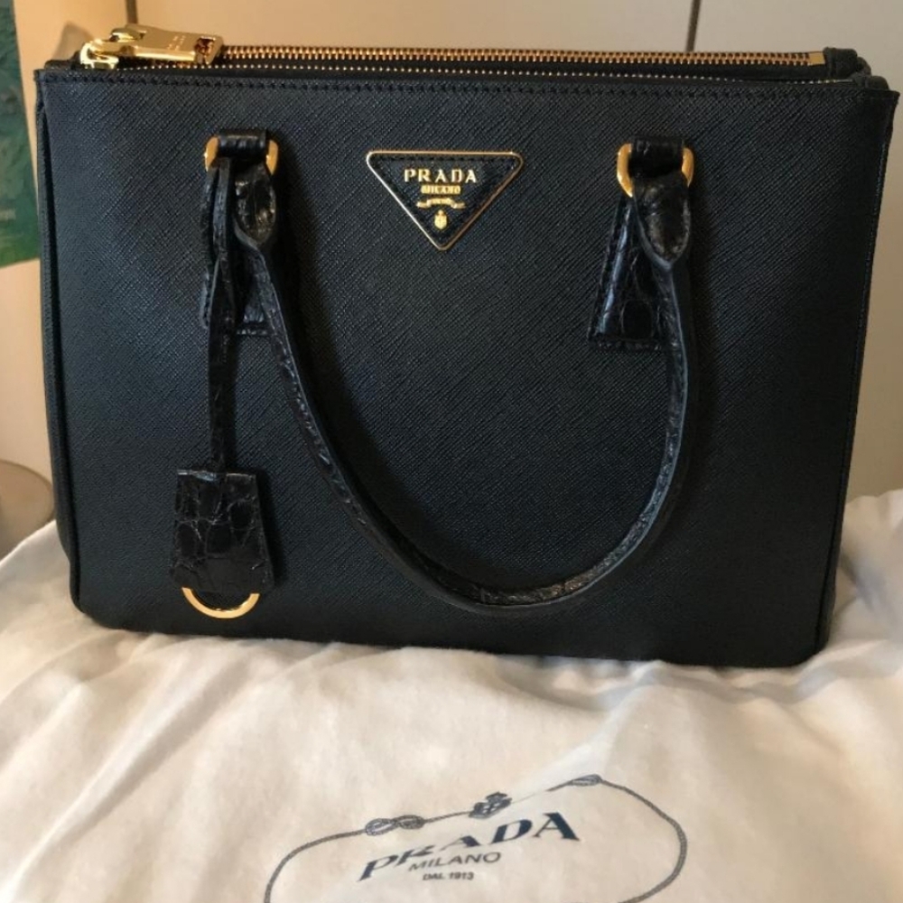 PRADA Crocodile Galleria Saffiano Leather Black Bag - Picture 4 of 17